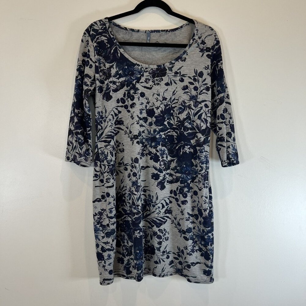 E-Vie Gray Scoop Neck 3/4 Sleeve Knit Floral Mini Dress US 6